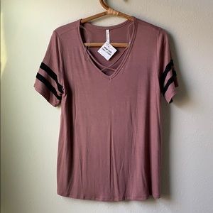 🎈 DONATED 🎈 mauve short sleeve tee